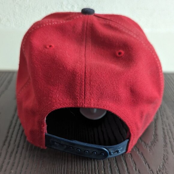 Official Red Sox Snapback Baseball Cap - NOT SOLD ONLINE - Picture 2 of 7